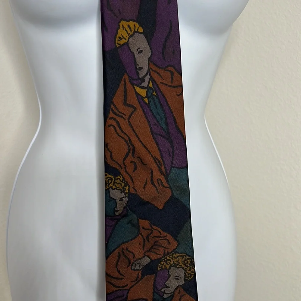 🔹 Halston Vintage Silk Necktie